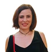 Crecí con el francés en mi día a día y ahora enseño online de forma dinámica y flexible. ¡Aprende conmigo desde casa!